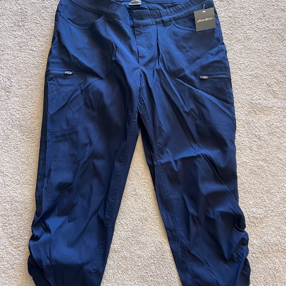 Eddie Bauer 16W Women’s Lightweight Capri Pants – Navy